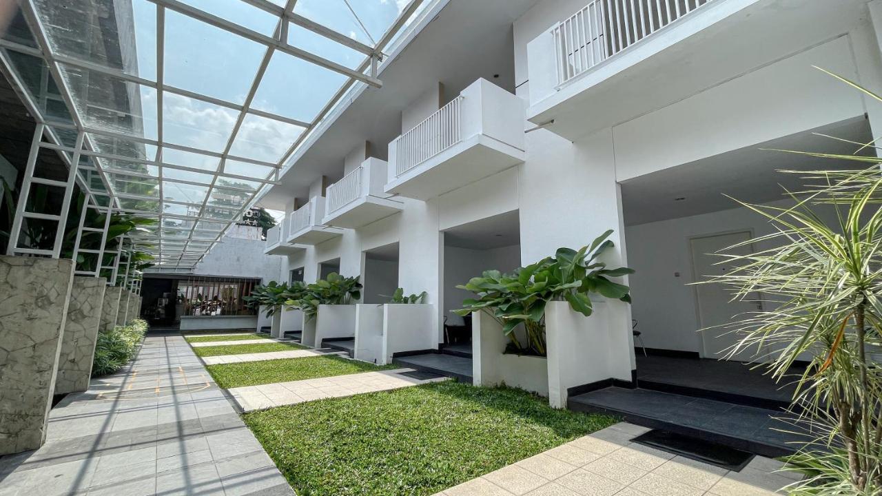 Lpp Convention Hotel Demangan Pakualaman Exterior foto