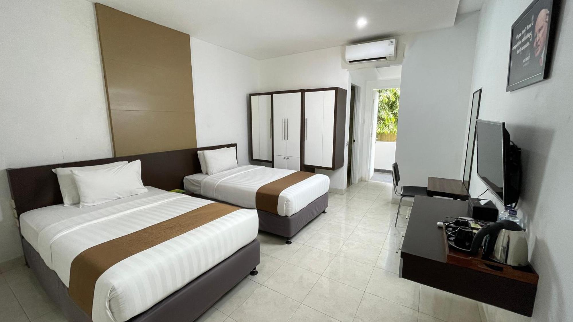 Lpp Convention Hotel Demangan Pakualaman Exterior foto