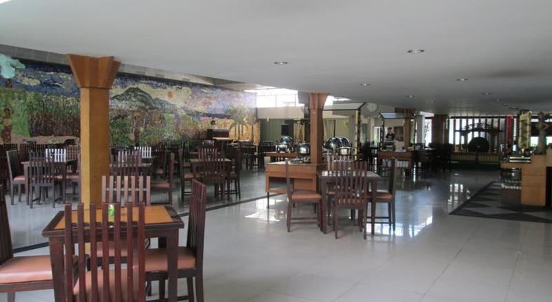 Lpp Convention Hotel Demangan Pakualaman Exterior foto