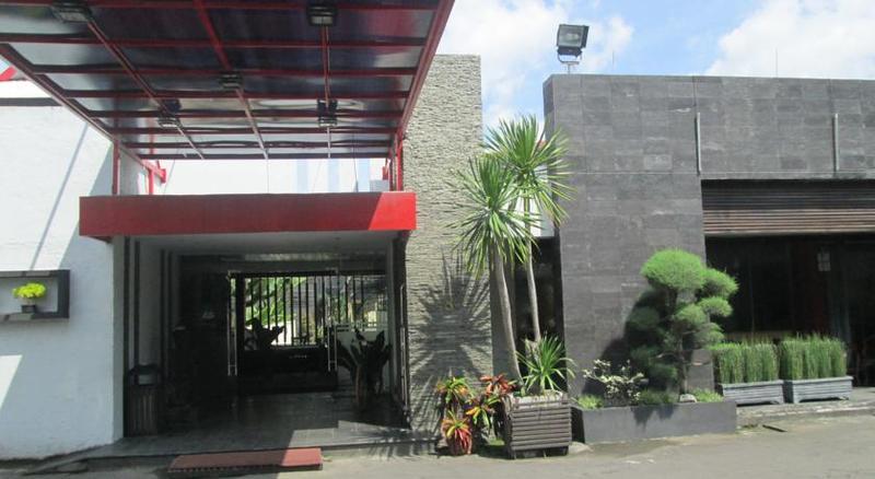 Lpp Convention Hotel Demangan Pakualaman Exterior foto