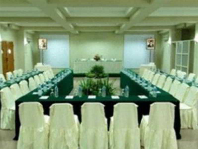 Lpp Convention Hotel Demangan Pakualaman Exterior foto