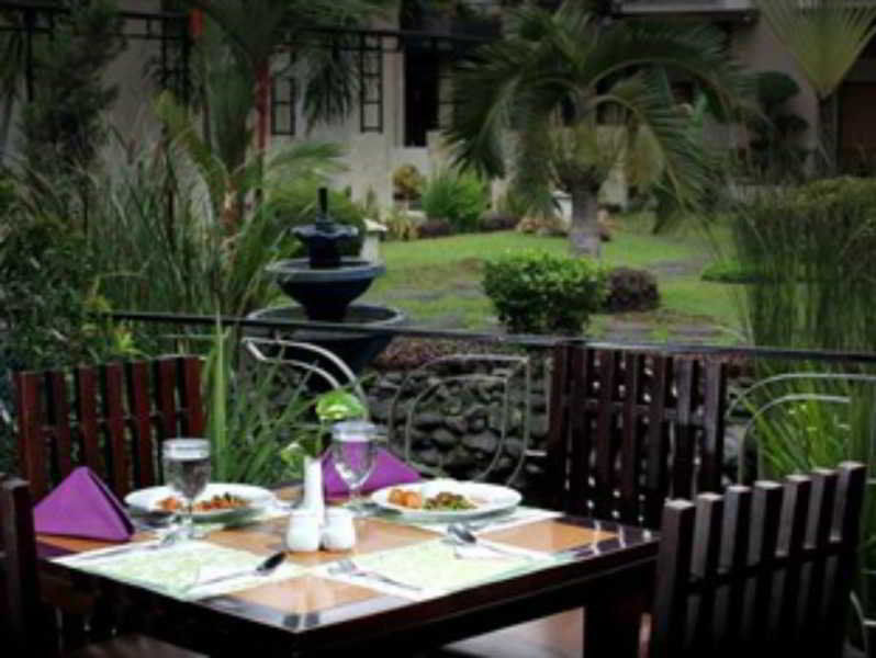 Lpp Convention Hotel Demangan Pakualaman Exterior foto